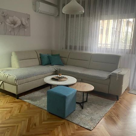 Апартаменти Modern Reality Куманово Екстер'єр фото